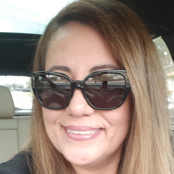 Meet your Posher, Norma - Picture 1 of 1